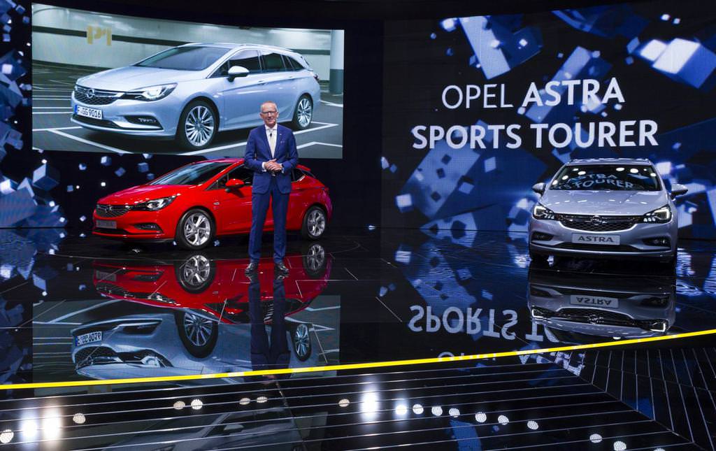 Yeni Astra Frankfurt'ta Sahne Alıyor