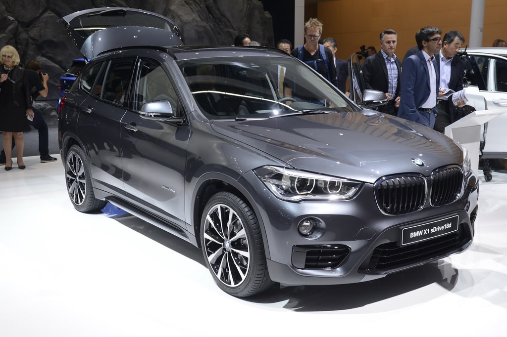 Yeni BMW X1 Fuarın Yıldızları Arasında