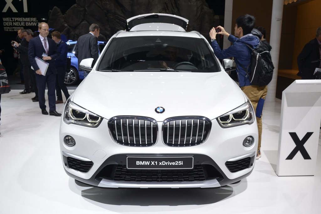 Yeni BMW X1 Fuarın Yıldızları Arasında