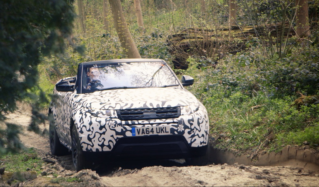 Range Rover Evoque Üstünü Açtı