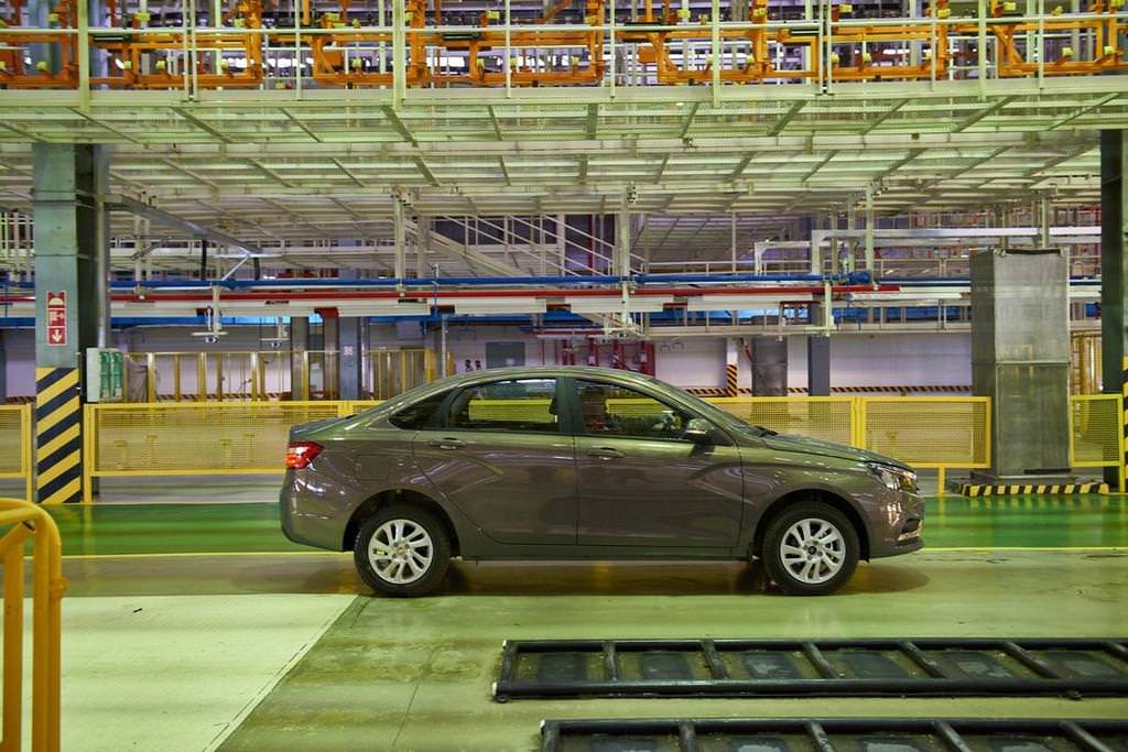 Lada Vesta Detaylandı