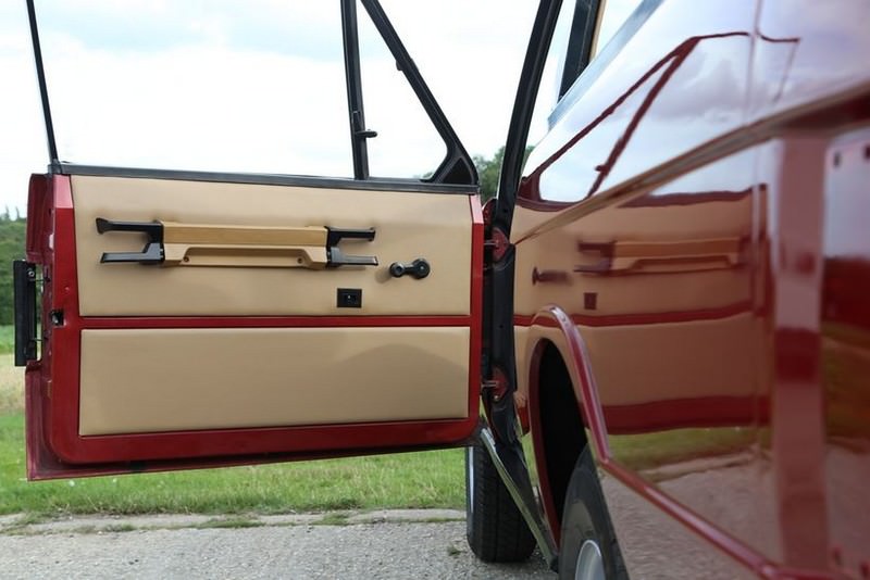 Üstü Açık Range Rover Açık Arttırmaya Çıkıyor