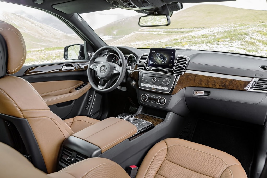 Mercedes-Benz GLS Gün Yüzüne Çıktı
