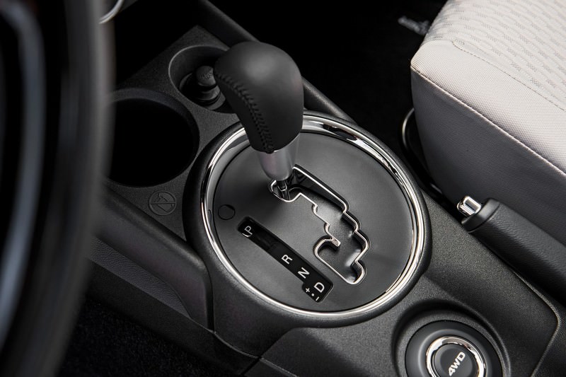 Mitsubishi  Outlander Sport Los Angeles’ta Sahne Aldı