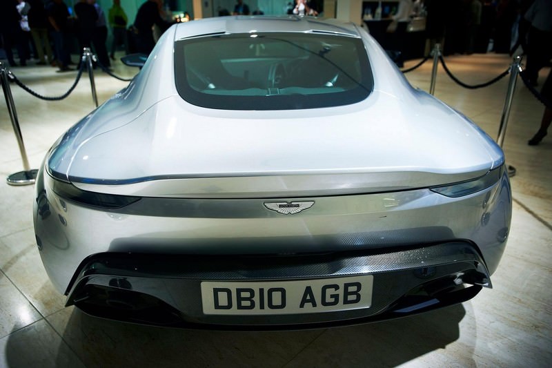 James Bond’un Otomobili de Los Angeles’ta