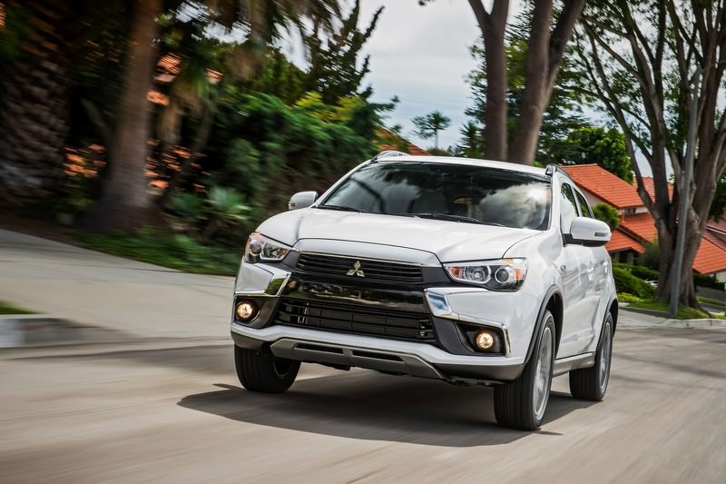 Mitsubishi  Outlander Sport Los Angeles’ta Sahne Aldı