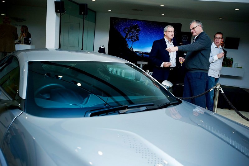 James Bond’un Otomobili de Los Angeles’ta