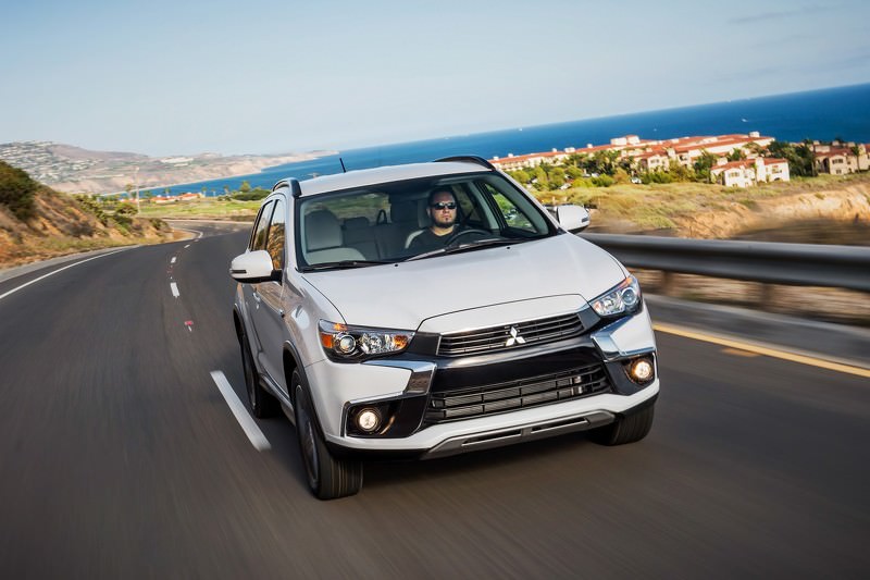 Mitsubishi  Outlander Sport Los Angeles’ta Sahne Aldı