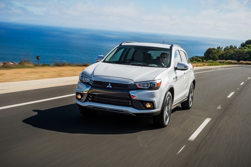 Mitsubishi  Outlander Sport Los Angeles’ta Sahne Aldı