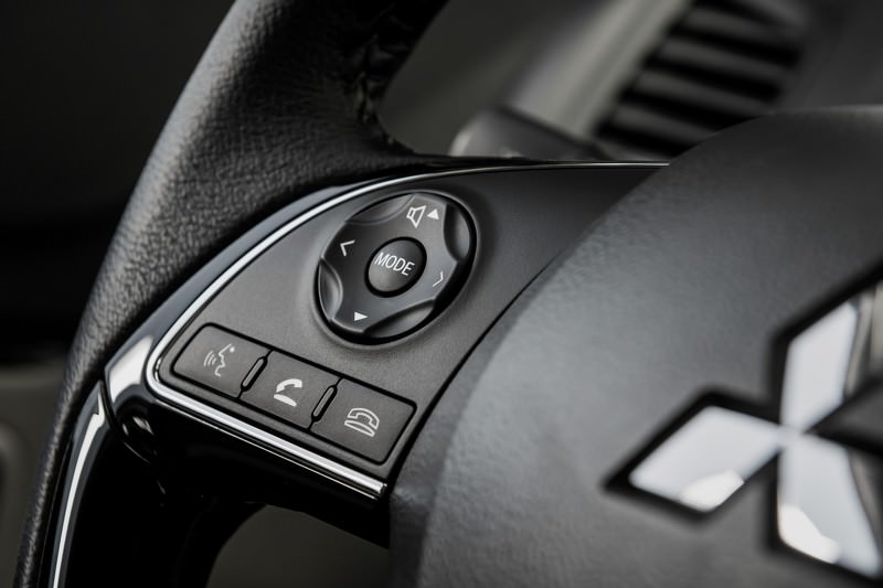 Mitsubishi  Outlander Sport Los Angeles’ta Sahne Aldı