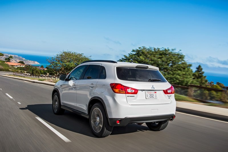 Mitsubishi  Outlander Sport Los Angeles’ta Sahne Aldı