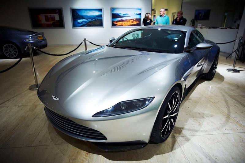 James Bond’un Otomobili de Los Angeles’ta