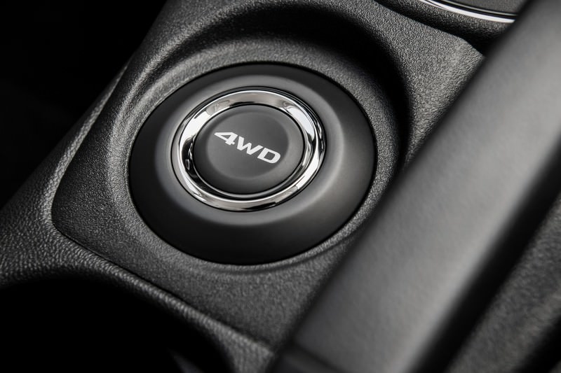 Mitsubishi  Outlander Sport Los Angeles’ta Sahne Aldı