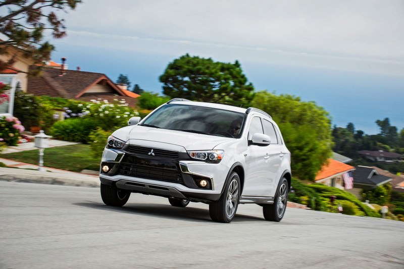 Mitsubishi  Outlander Sport Los Angeles’ta Sahne Aldı