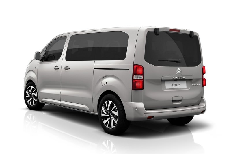 Peugeot Traveller, Citroen Spacetourer ve Toyota Proace Geliyor