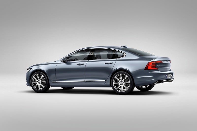 Volvo S90’ın Örtüsü Kalktı