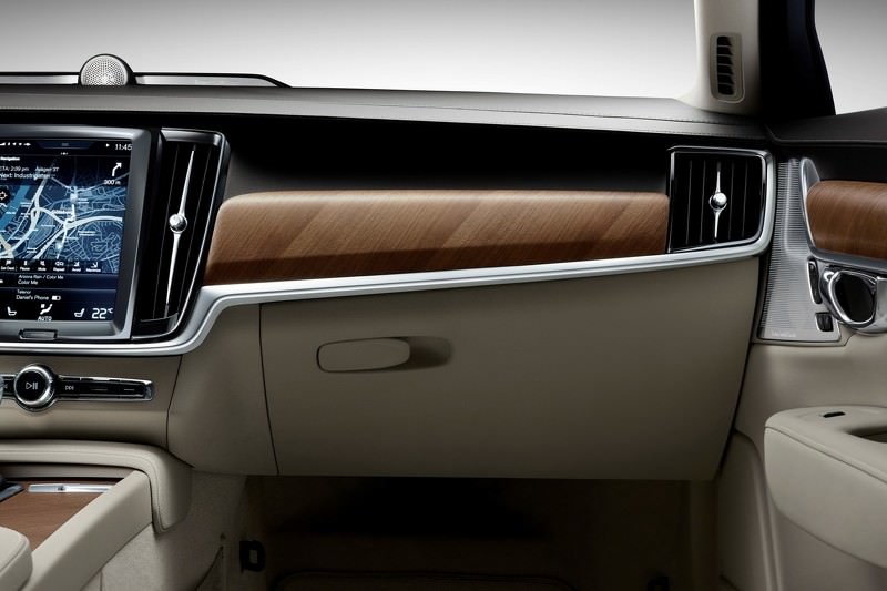 Volvo S90’ın Örtüsü Kalktı