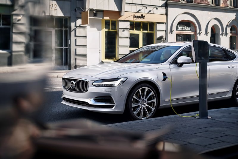 Volvo S90’ın Örtüsü Kalktı