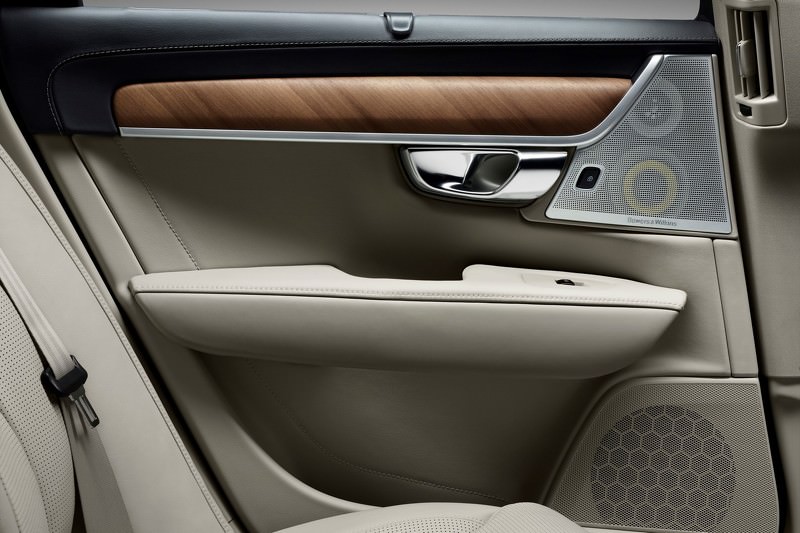 Volvo S90’ın Örtüsü Kalktı