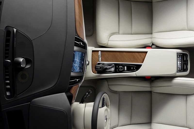 Volvo S90’ın Örtüsü Kalktı