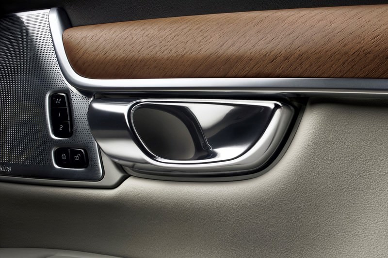 Volvo S90’ın Örtüsü Kalktı