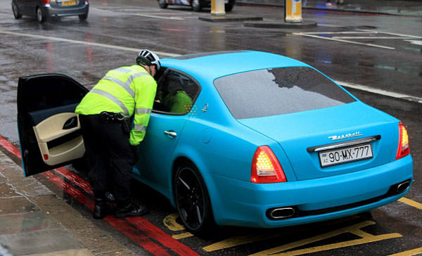 Arap Milyarderler Otomobillerini Özel Kargo Uçaklarıyla Getiriyor