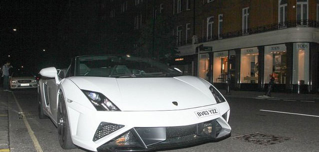 Arap Milyarderler Otomobillerini Özel Kargo Uçaklarıyla Getiriyor