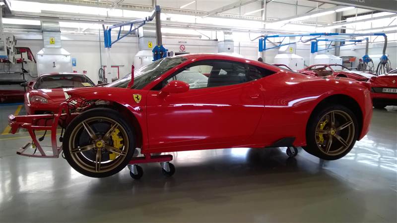 Kazalı Ferrari 200 Bin Dolara Alıcısını Bekliyor