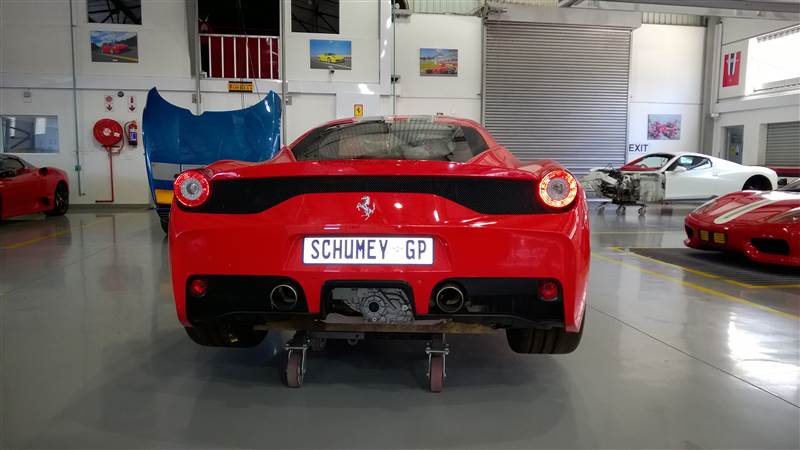 Kazalı Ferrari 200 Bin Dolara Alıcısını Bekliyor