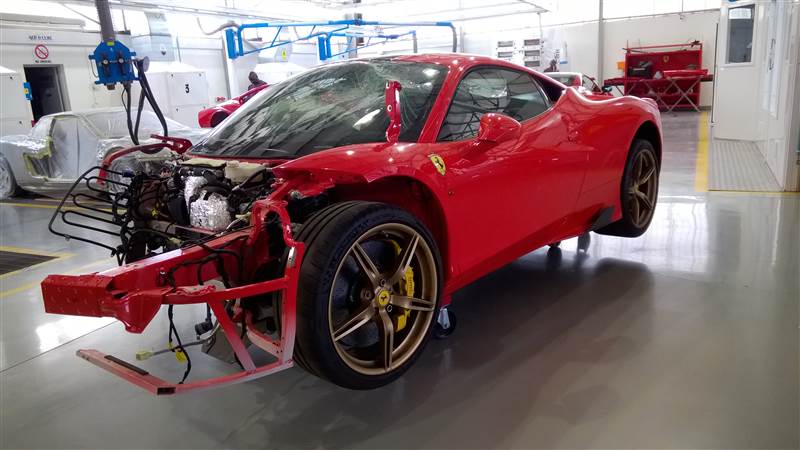 Kazalı Ferrari 200 Bin Dolara Alıcısını Bekliyor