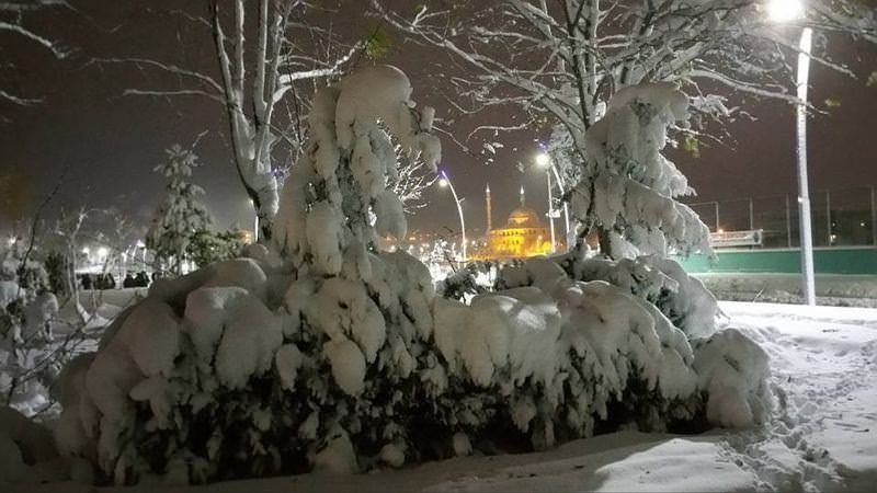 Kardan Adam mı Kardan Otomobil mi?