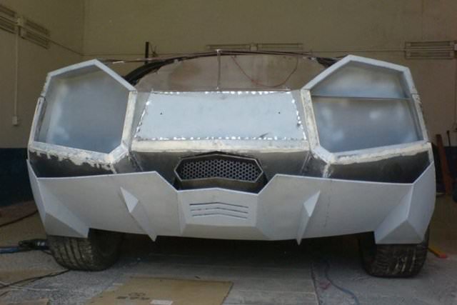 Lamborghini Aventador Nasıl Yapılır?