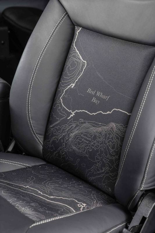 İki Milyonuncu Land Rover Defender Açık Arttırmada Satıldı