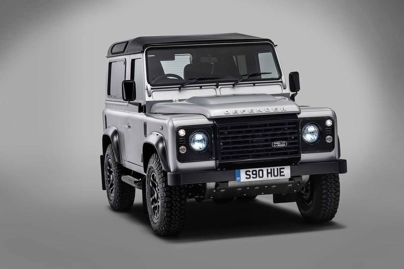 İki Milyonuncu Land Rover Defender Açık Arttırmada Satıldı