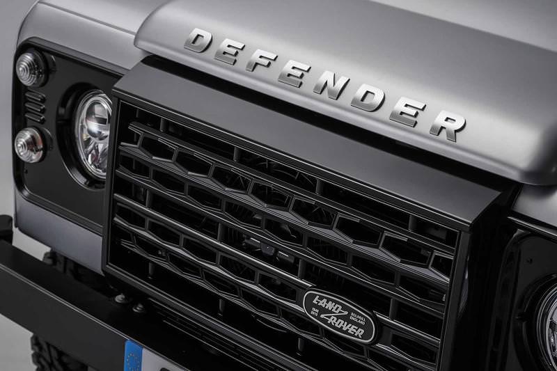 İki Milyonuncu Land Rover Defender Açık Arttırmada Satıldı