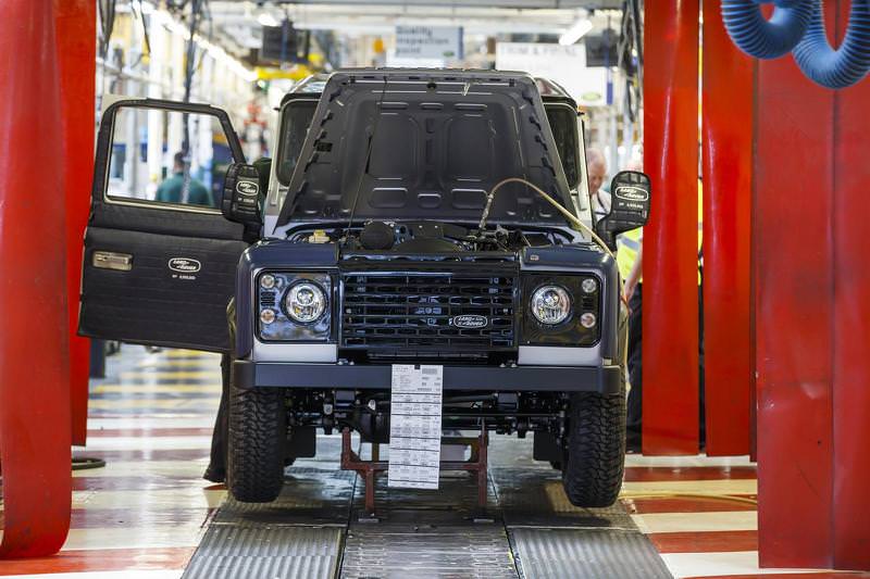 İki Milyonuncu Land Rover Defender Açık Arttırmada Satıldı