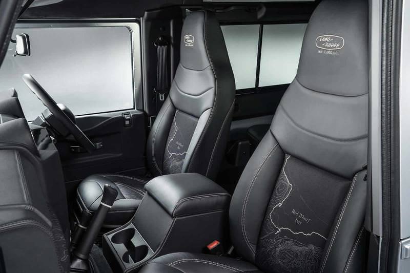 İki Milyonuncu Land Rover Defender Açık Arttırmada Satıldı