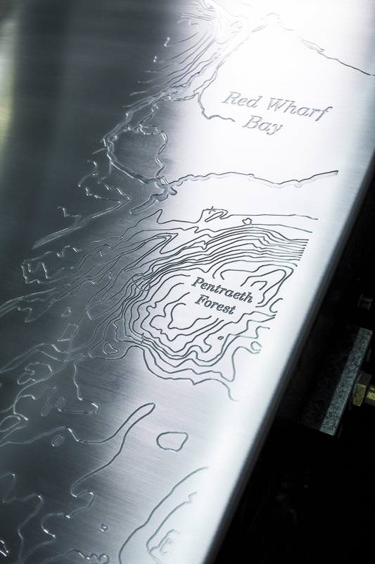 İki Milyonuncu Land Rover Defender Açık Arttırmada Satıldı