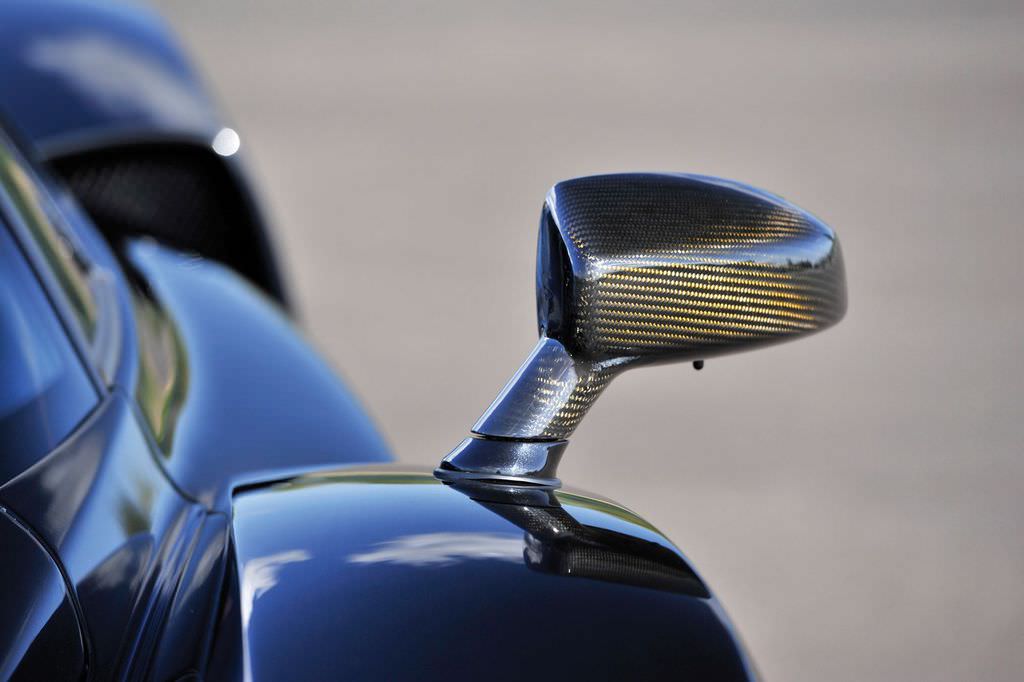 İkiye Bölünen Ferrari Satışa Çıkıyor