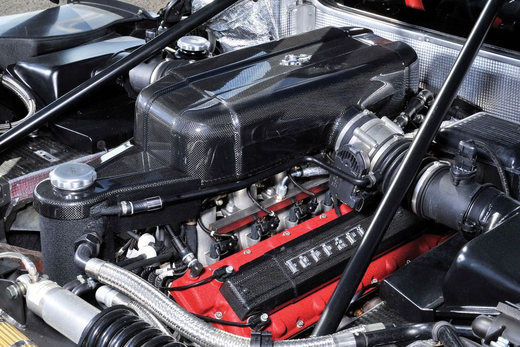 İkiye Bölünen Ferrari Satışa Çıkıyor