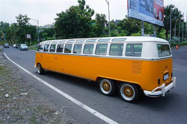 Efsane Minibüs Görenleri Şaşırtıyor