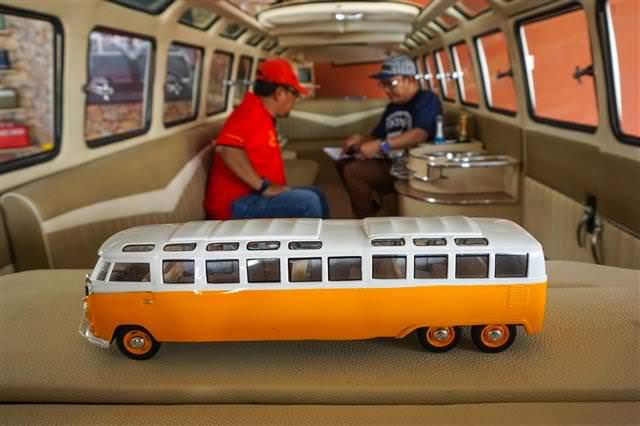 Efsane Minibüs Görenleri Şaşırtıyor