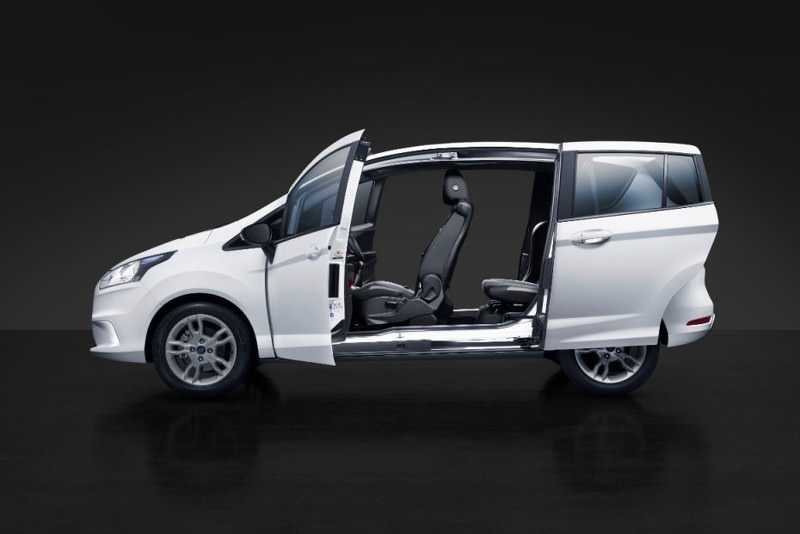 B-Max Colour Edition 140 HP’lik Motoruyla Tanıttı