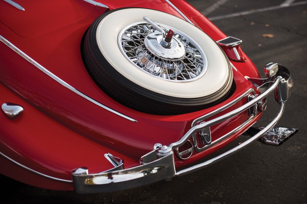 79 Yaşındaki Mercedes 9.9 Milyon Amerikan Doları'na Satıldı