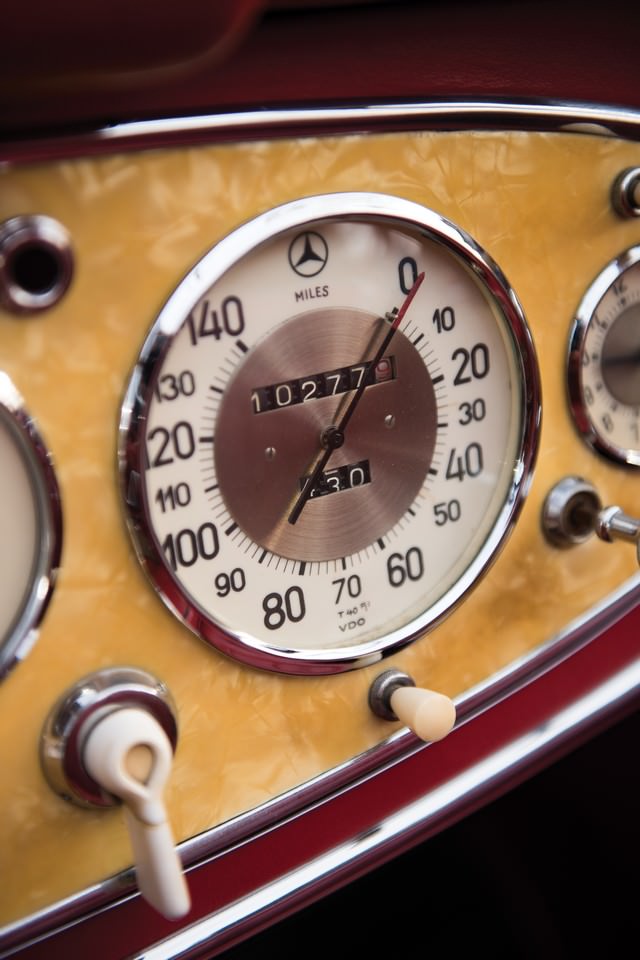 79 Yaşındaki Mercedes 9.9 Milyon Amerikan Doları'na Satıldı