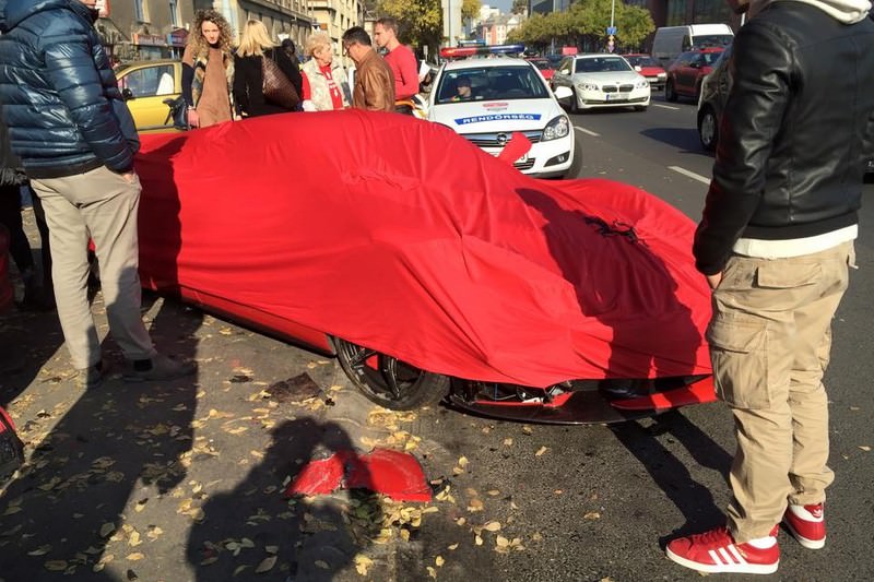 LaFerrari’nin Hasarlı Tamponu 14 Bin TL’ye Satılıyor