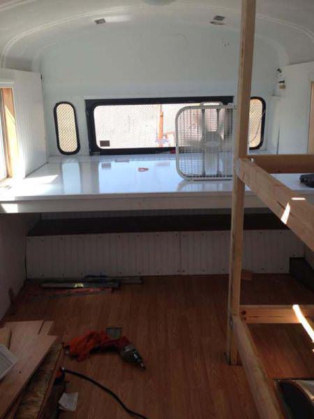 Otobüsü Eve Çevirdi