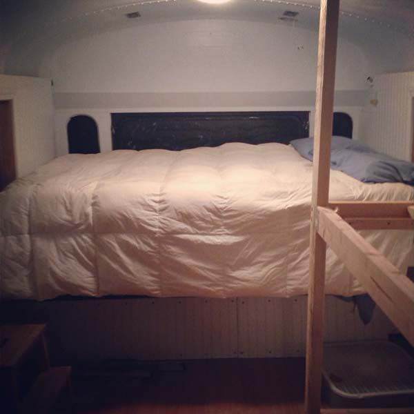 Otobüsü Eve Çevirdi