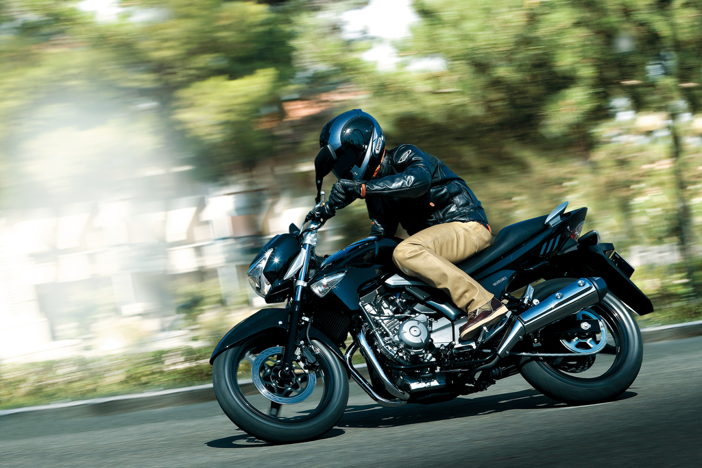 SUZUKI 2016’DA 7 YENİ MOTOSİKLET  MODELİNİ TÜRKİYE’YE GETİRİYOR