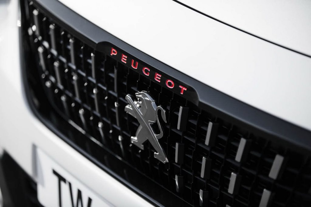 Peugeot 2008 Makyajlandı